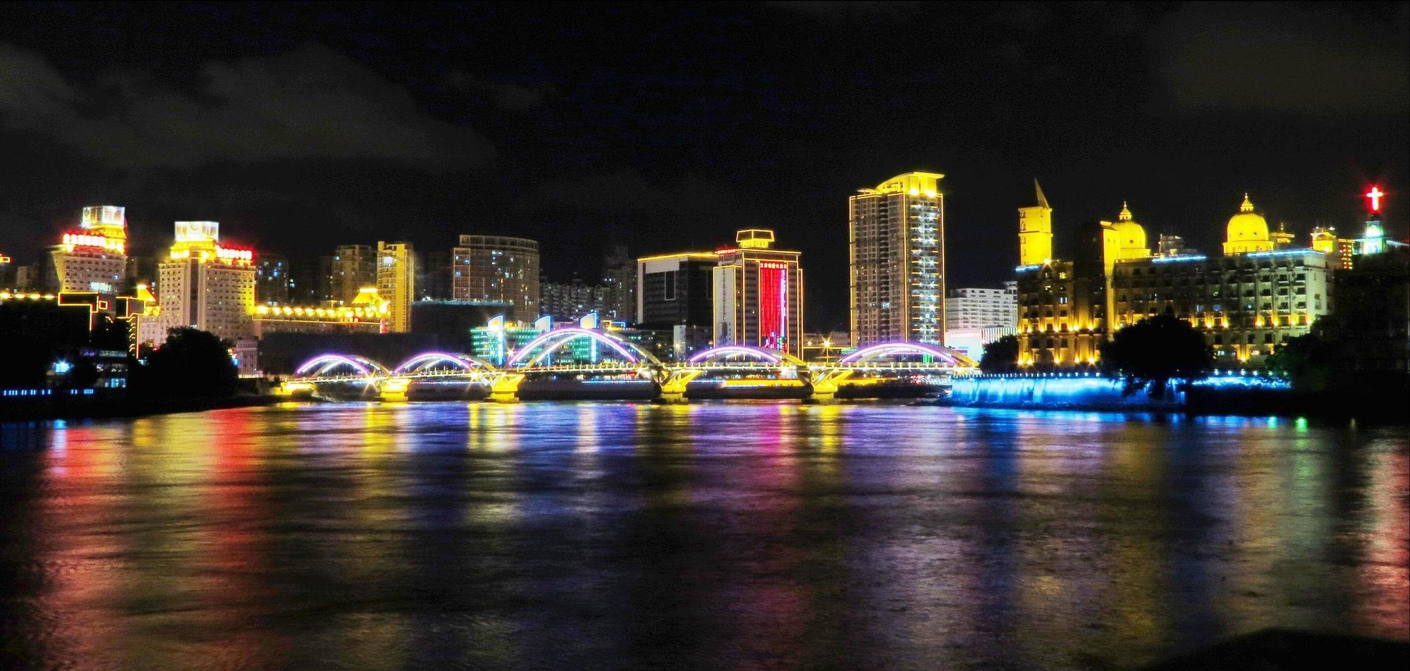 Готель The Westin Fuzhou Minjiang Екстер'єр фото